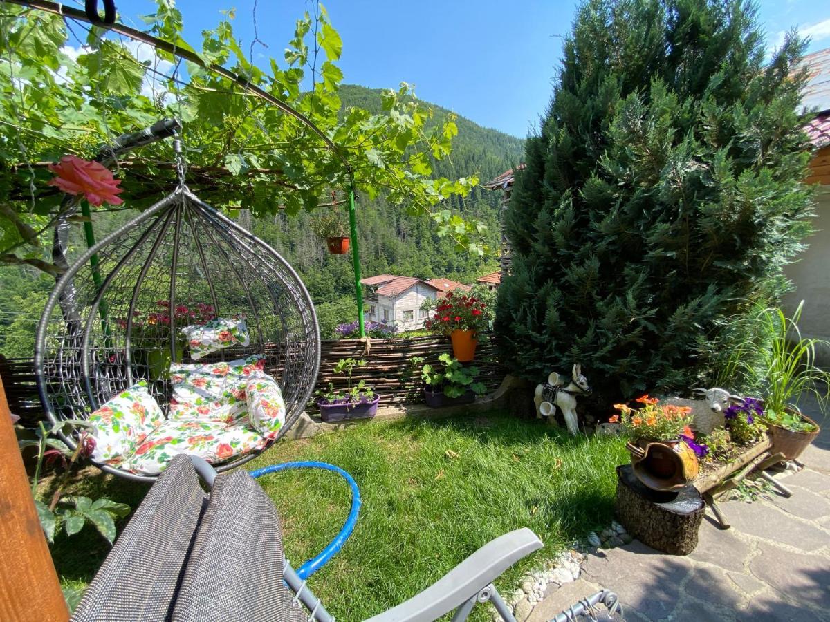 Къща За Гости Хаджиевата Къща Smolyan Exterior photo